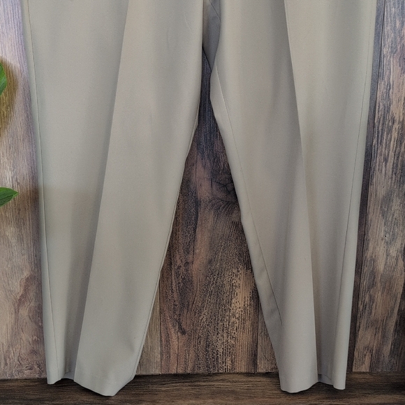 Dockers Golf Men's Khaki Chino Dress Pants 40 x 32               P176 - Picture 3 of 12